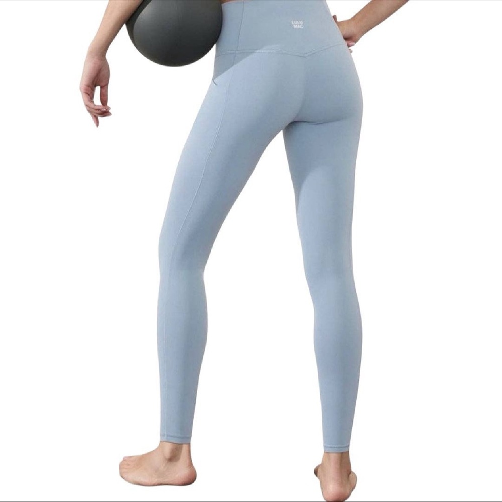 Lulu Mac Light Blue Solid Leggings